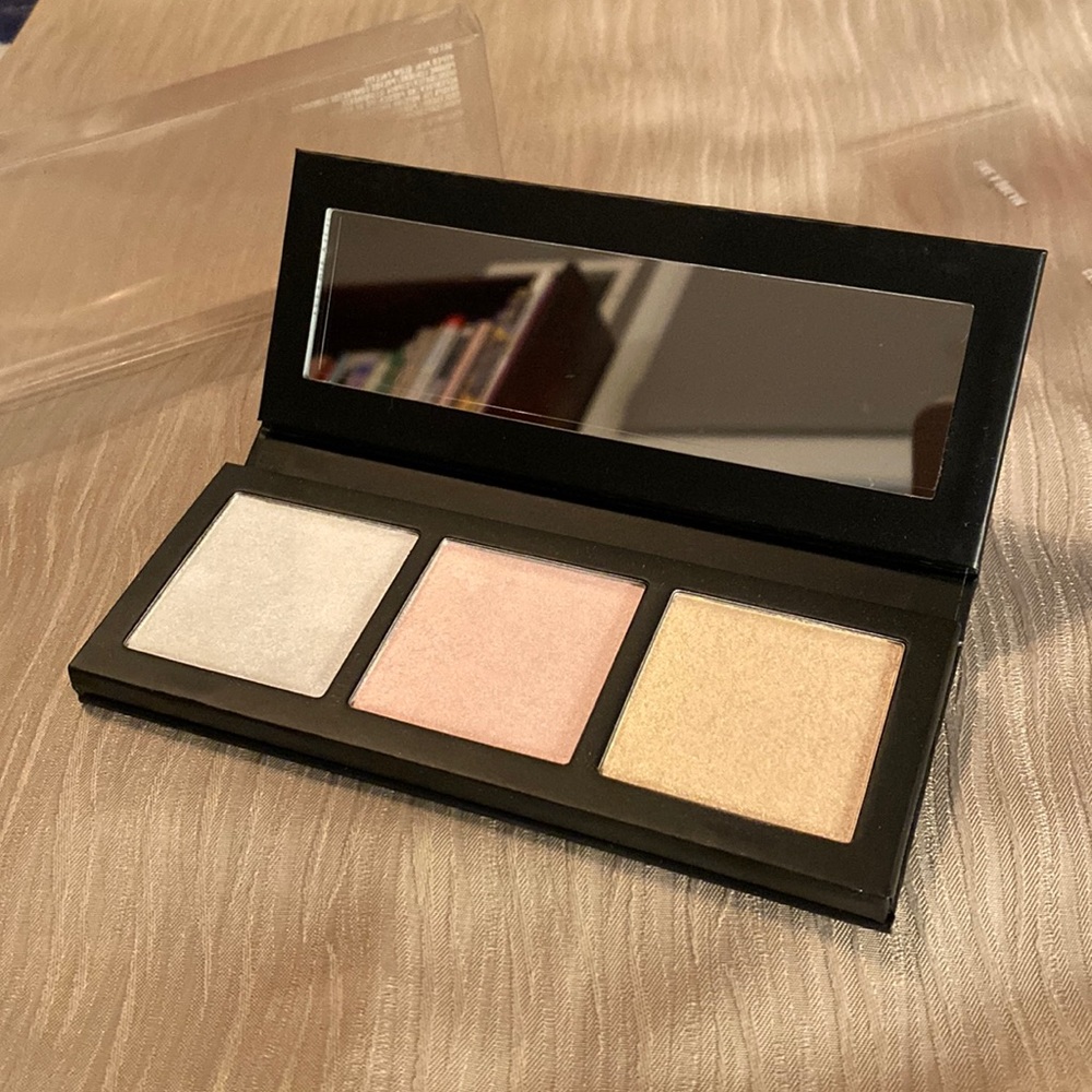 MAC Hyper Real Glow in “Get Lit”